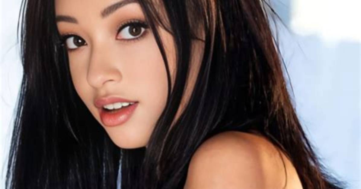 Scarlett Bloom Height, Weight, Net Worth, Age, Birthday, Wikipedia, Who, Instagram, Biography