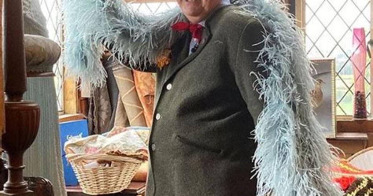 Steven Moore Antiques Road Trip Wikipedia, His Partner and Family – Is He Married?