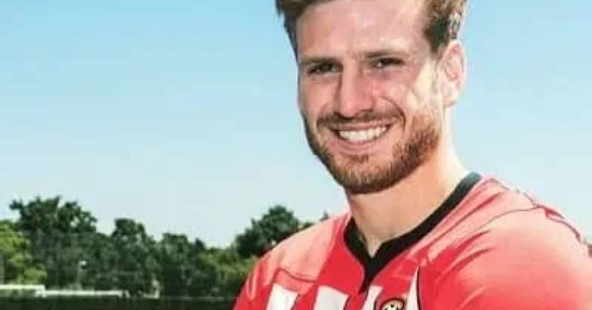 Stuart Armstrong Height, Weight, Net Worth, Age, Birthday, Wikipedia, Who, Nationality, Biography