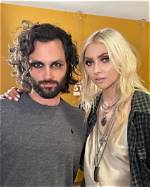 Taylor Momsen's Dating Life: Uncovering the Intriguing Details