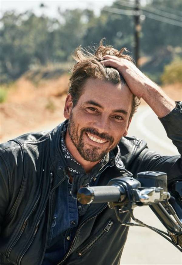 The Complete Guide to Skeet Ulrich's Wives
