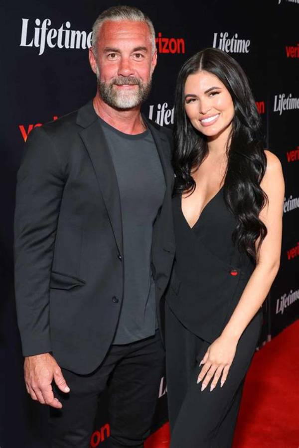 The Love Life of Jay Harrington: Who's the Lucky Lady?