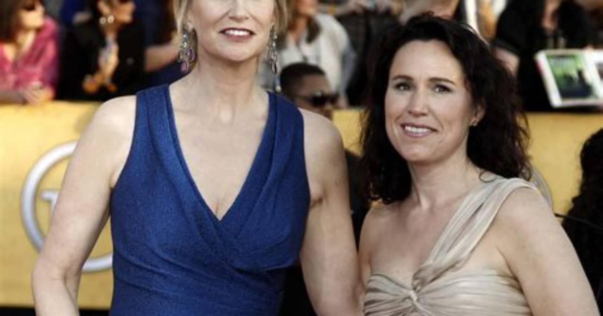 The Real Reason Jane Lynch Came out as a Lesbian Revealed!