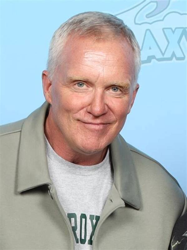 The Versatile Journey of Actor Michael Hall