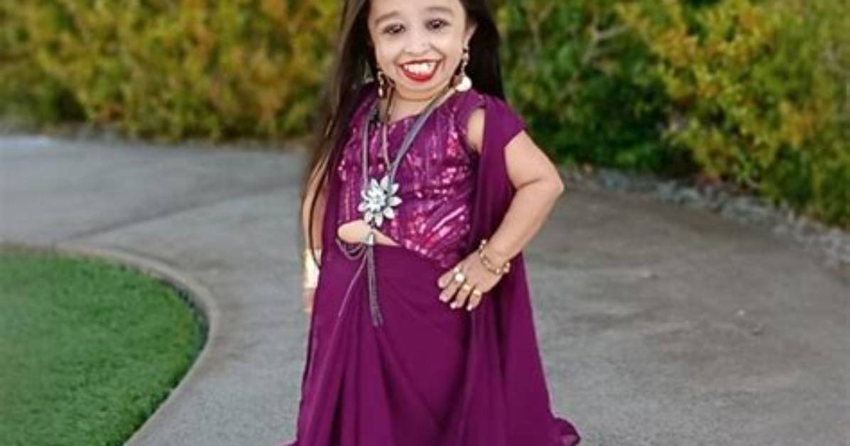 The World's Tiniest Girl: a Phenomenal Story