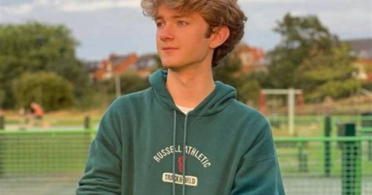 Tommyinnit's Age: How Old Is the Minecraft Sensation?