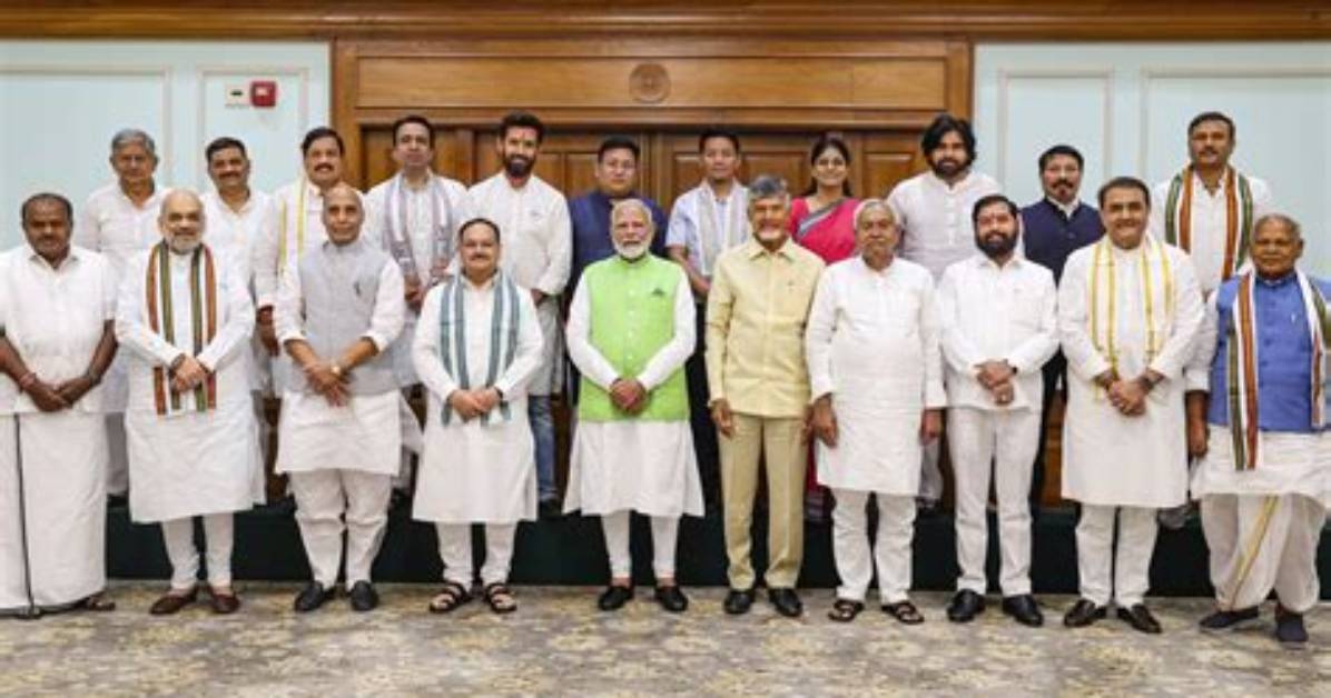 Top Bjp Leaders Call for Truce Between Ops and Eps in Aiadmk