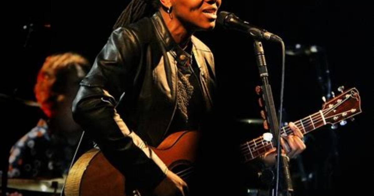 Tracy Chapman Biography and Discography | Wikipedia