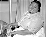 Uncover Hattie Davis's Story: a Pioneer's Legacy Revealed