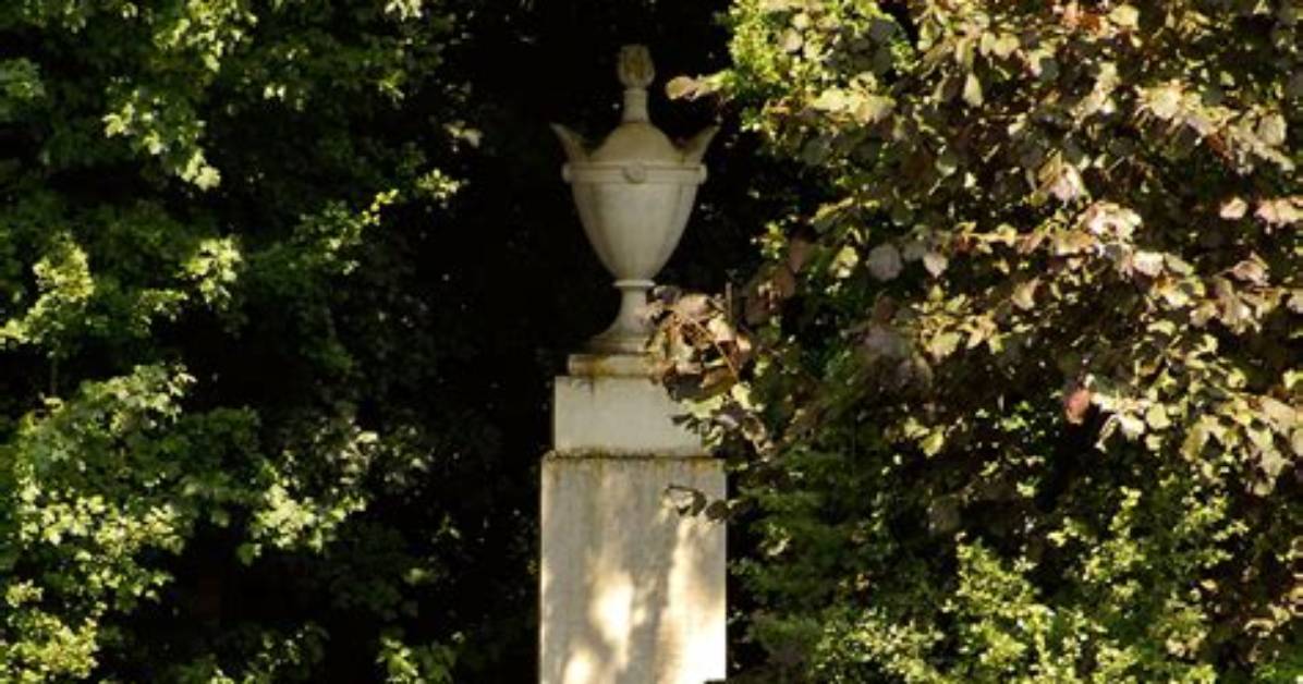 Uncover the Final Resting Place of Princess Diana