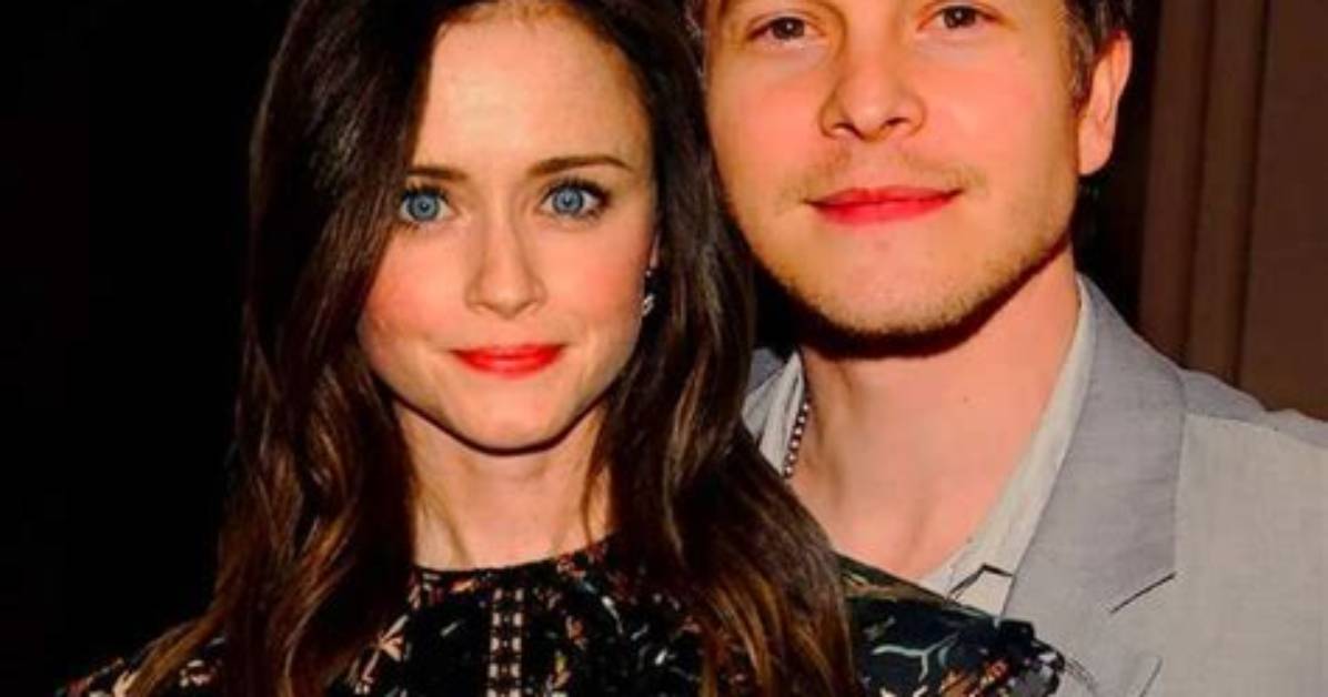 Uncover the Secrets: Matt Czuchry's Relationships Unveiled
