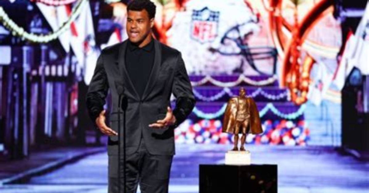 Unraveling the Life of Arik Armstead: a Journey from Birth to Stardom