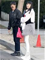 Unraveling the Romantic Life of Anthony Kiedis: Who Is His Girlfriend?