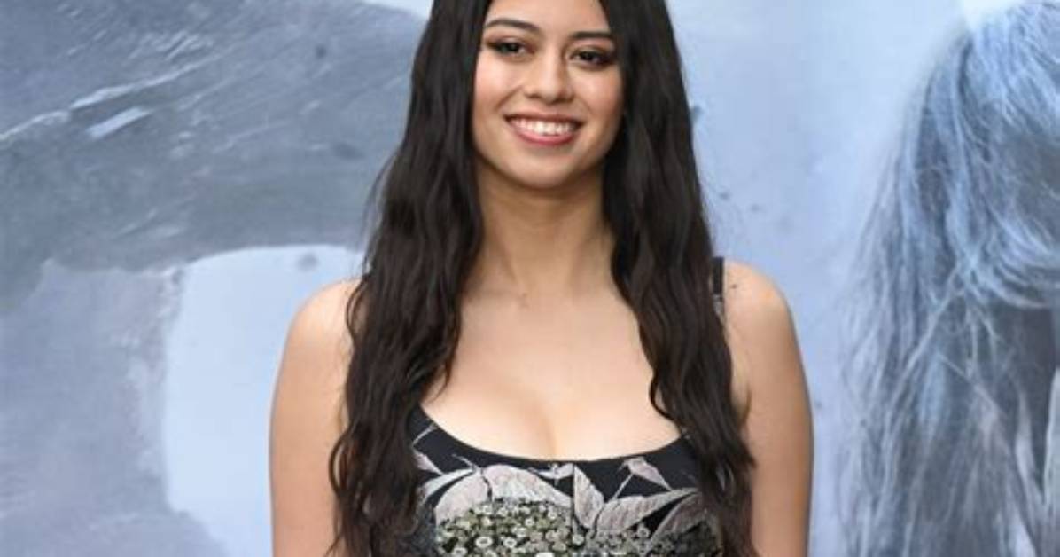 Unveiling Amber Midthunder's Height: a Comprehensive Guide