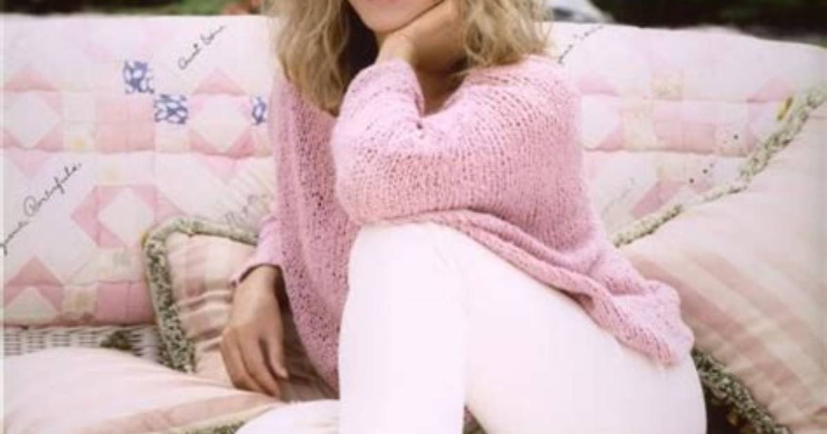 Unveiling Barbra Streisand's Height in Feet: a Look at the Iconic Star