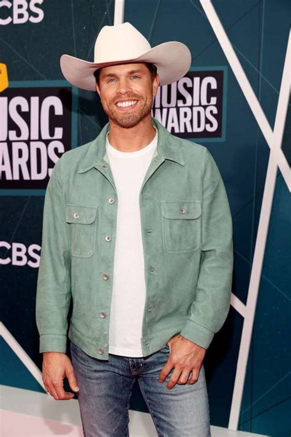 Unveiling Dustin Lynch's Romantic Journey: a Guide to His Relationships
