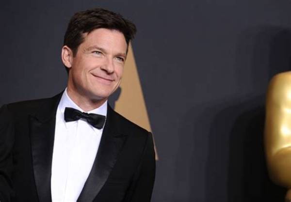 Unveiling Jason Bateman's Net Worth: a Journey Through Fame and Fortune