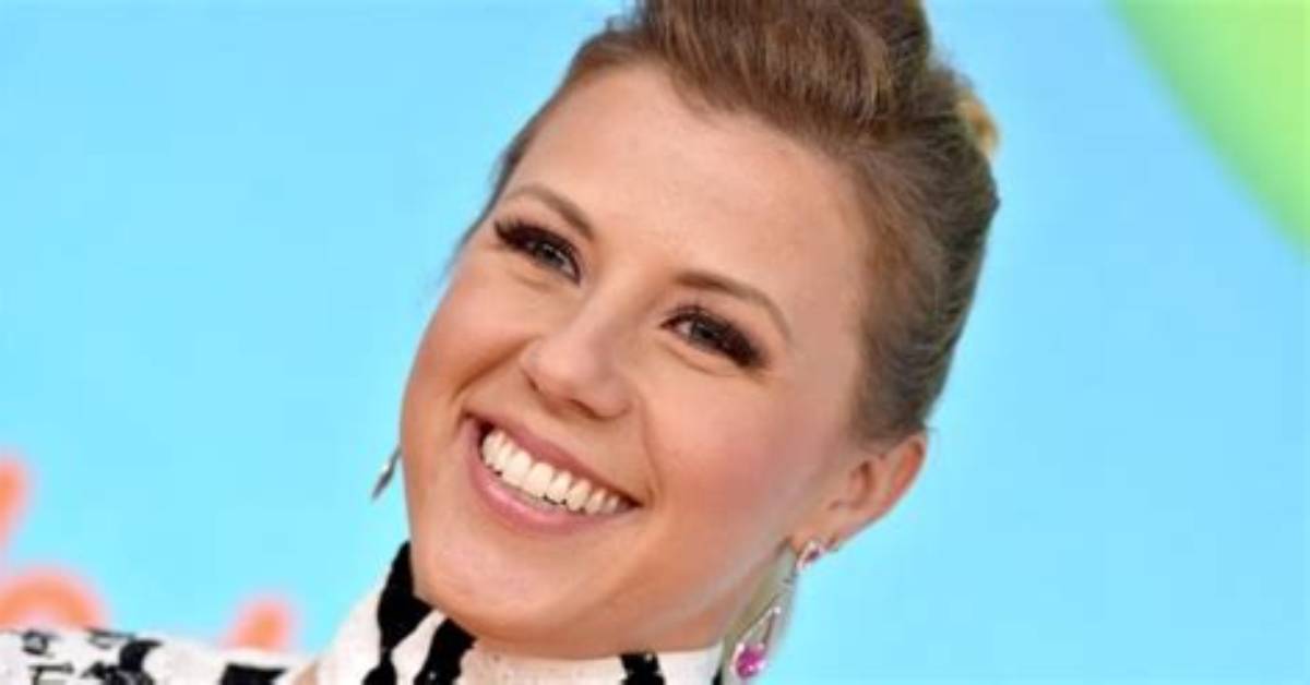Unveiling Jodie Sweetin's Musical Journey: Is She a Singer?