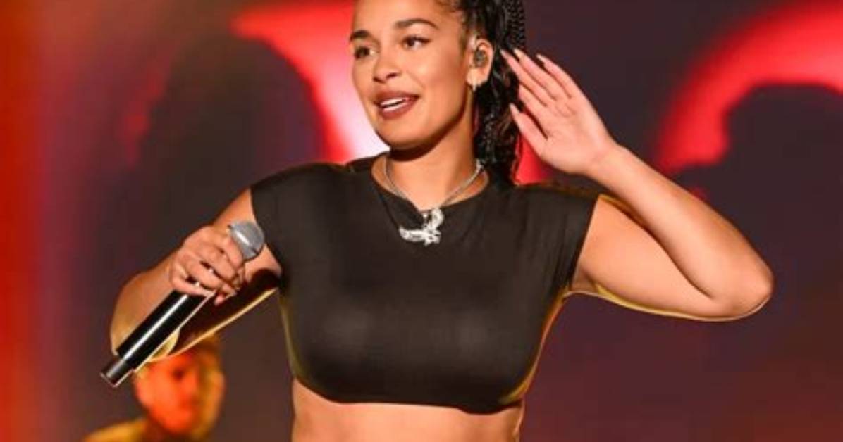Unveiling Jorja Smith's Dating History: Love, Relationships, and More