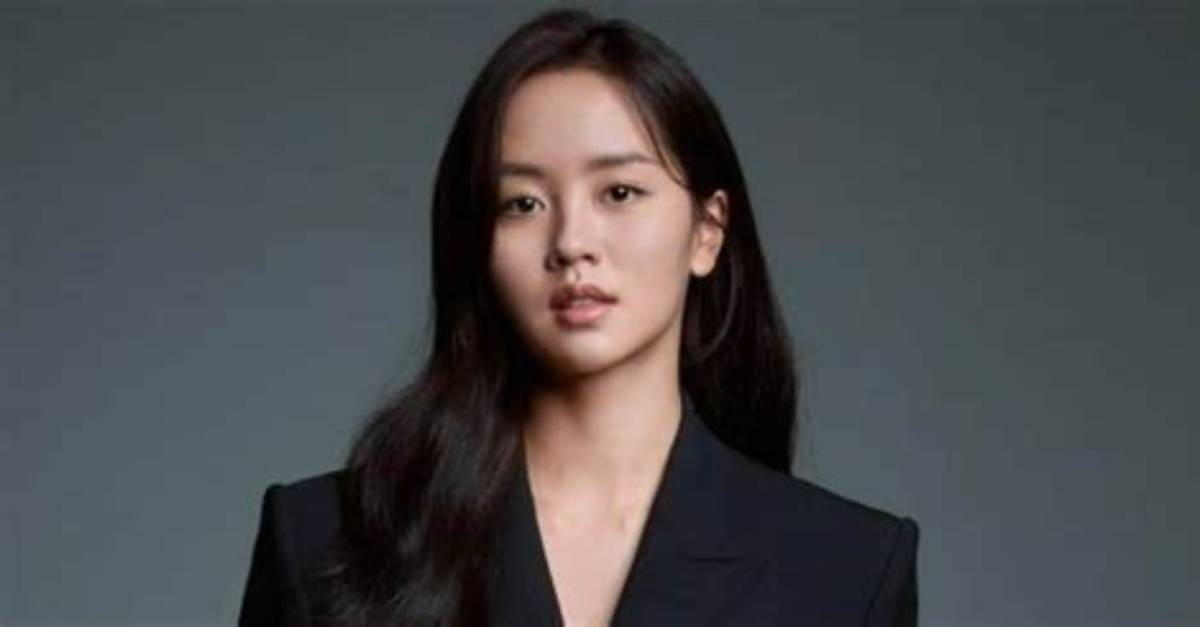 Unveiling Kim So Hyun's Height in Feet: the Journey of a Talented Star