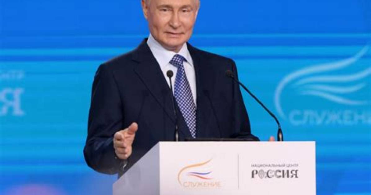 Unveiling President Putin's Stature: a Comprehensive Look at His Height