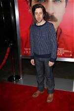 Unveiling Simon Helberg's Height: Surprising Insights and Revelations