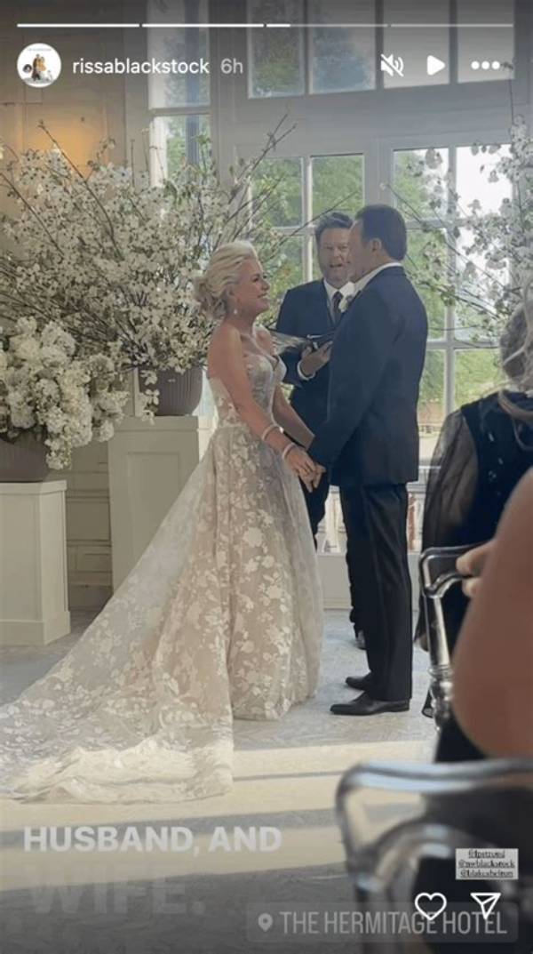 Unveiling the Connection: Laura Stroud and Reba Mcentire