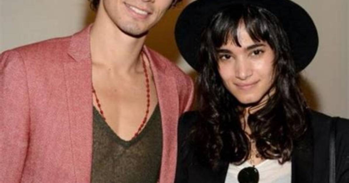Unveiling the Enigma: Robert Sheehan's Girlfriend and Relationships