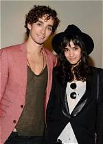 Unveiling the Enigma: Robert Sheehan's Girlfriend and Relationships