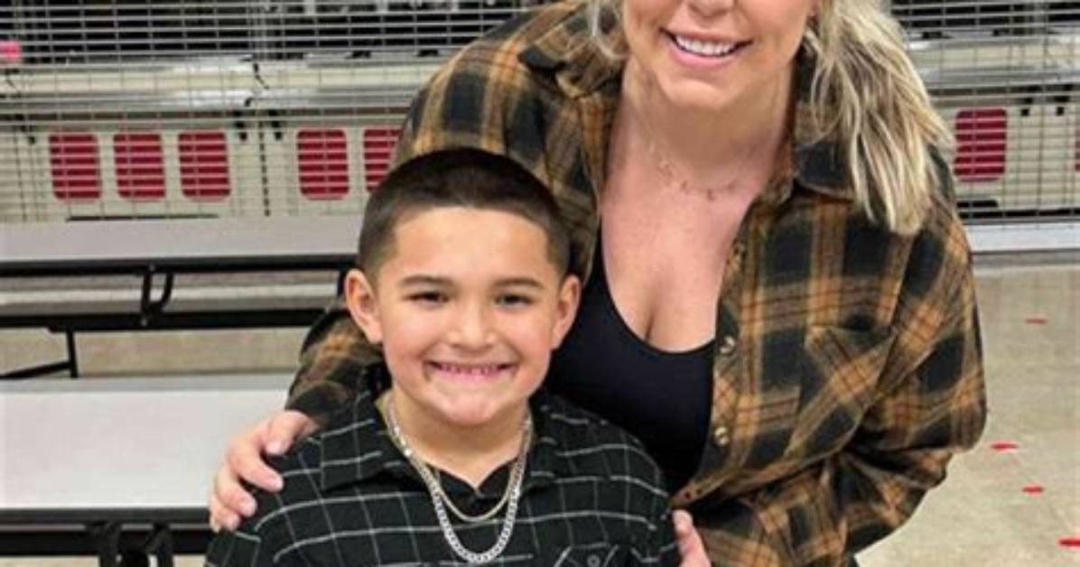 Unveiling the Intriguing Truth: Kailyn Lowry's Height Explored