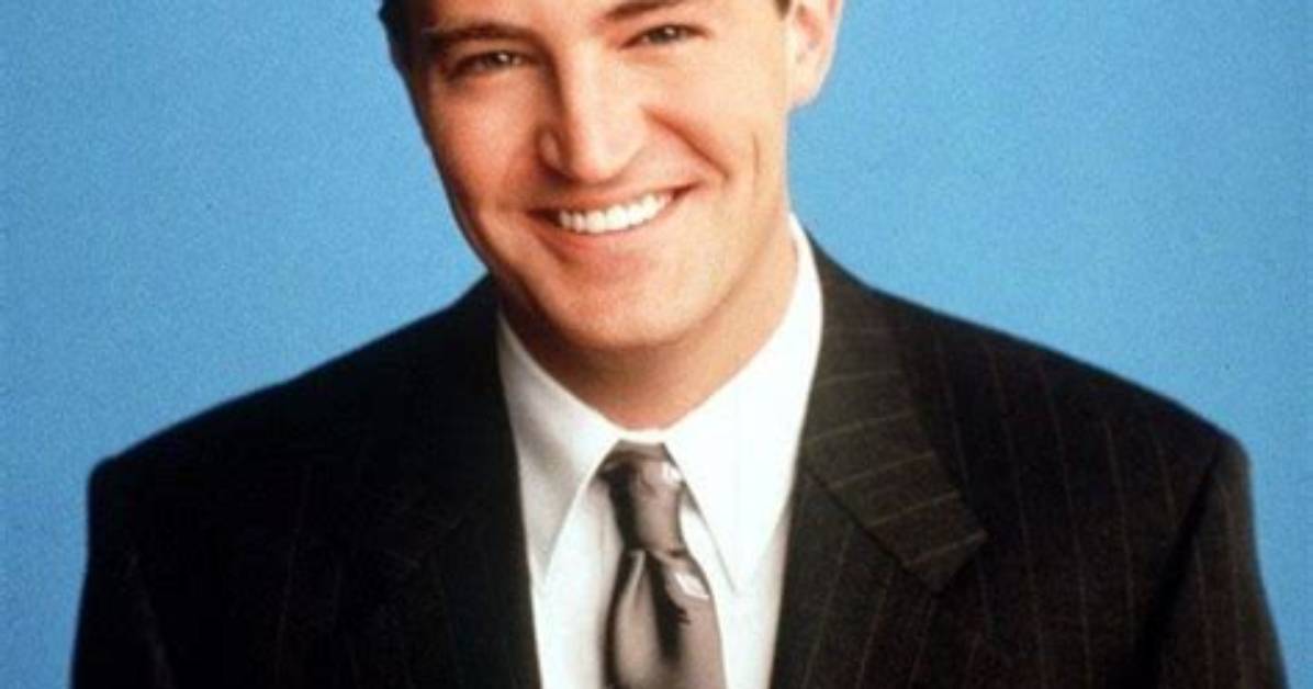 Unveiling the Secrets of Matthew Perry's Iconic Hand Gesture