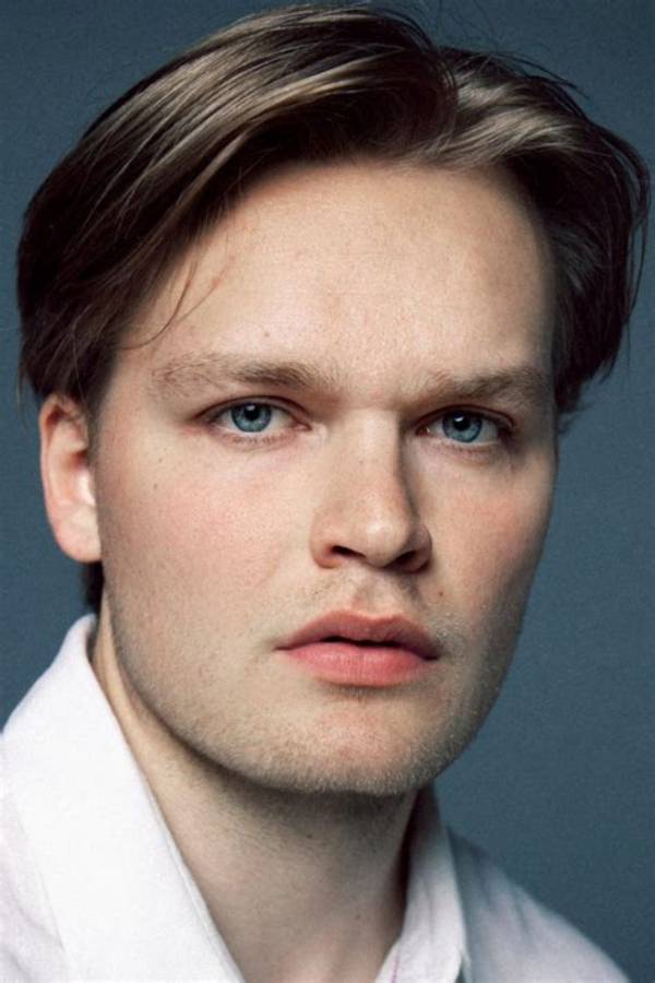 Unveiling the Talents of David Stakston: a Rising Star in Entertainment