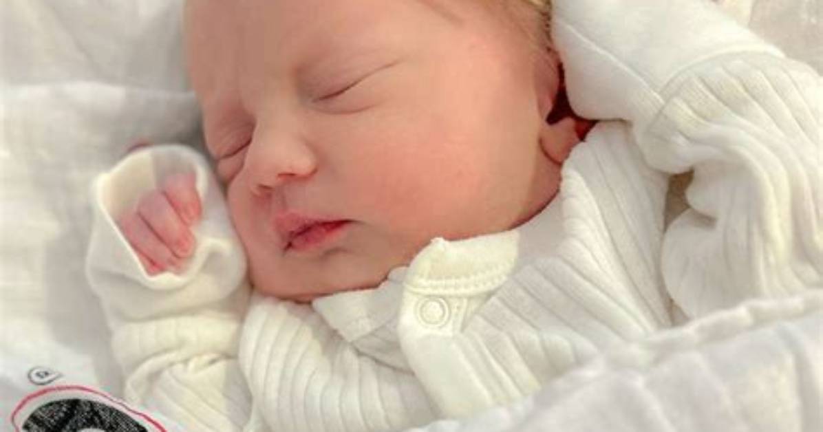 Unveiling the Truth: Is Liz Johnston's Baby a Little Person?