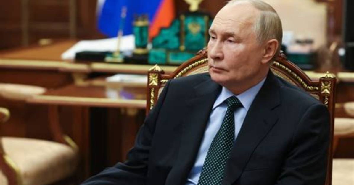 Unveiling Vladimir Putin's Stature: a Detailed Examination of His Height