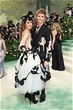 What Does Hanna Bagshawe Do? Explore the Career and Net Worth of Eddie Redmayne Wife