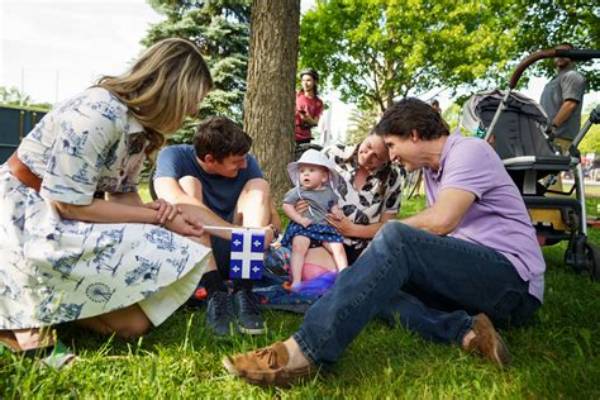 Who Are Melanie Joly's Children? - Kids, Family & Personal Life
