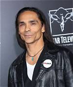 Zahn Mcclarnon’s Biography: Wife, Family, Height, Injury